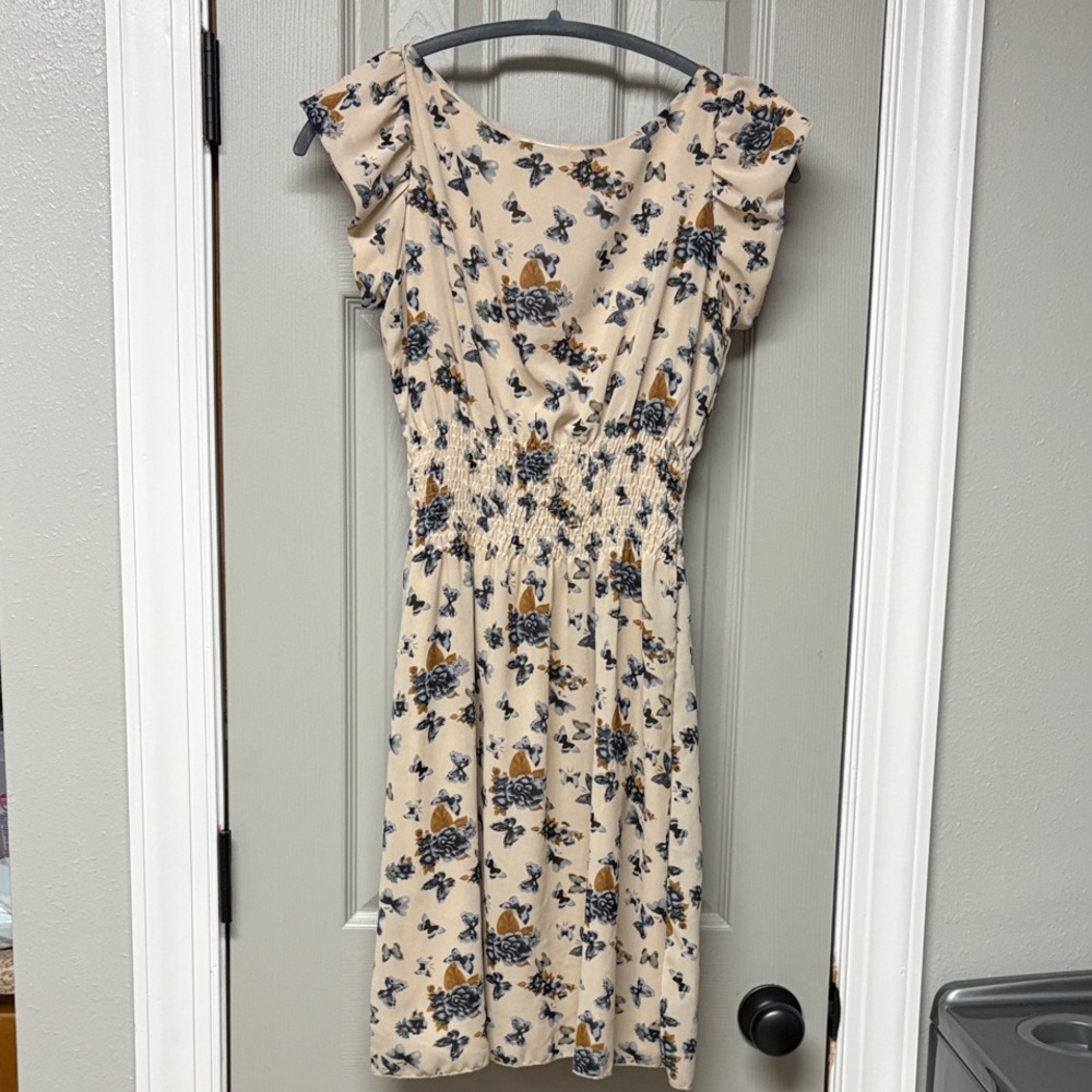 Pinky Beige Floral Mini Dress